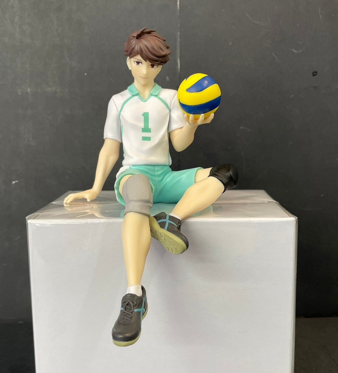 Haikyu!! Toru Oikawa Sitting Uniform Figure