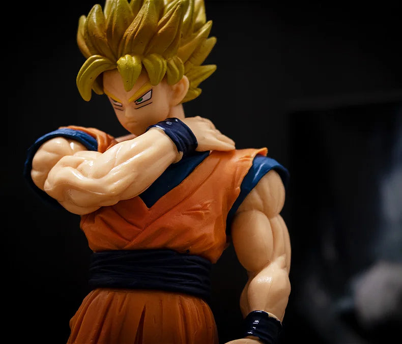 Dragon Ball Z Super Saiyan Goku Resolution of Soldiers Figure