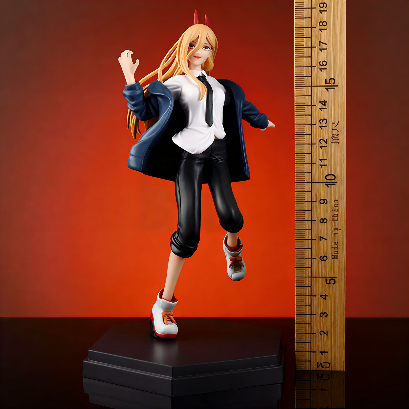 Chainsaw Man Power Action Figure