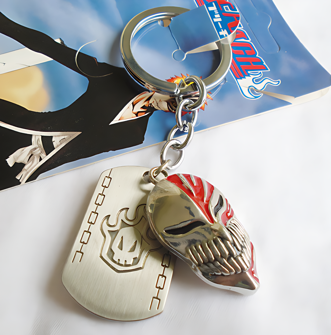 Bleach Ichigo Kurosaki Hollow Mask & Badge Keychain