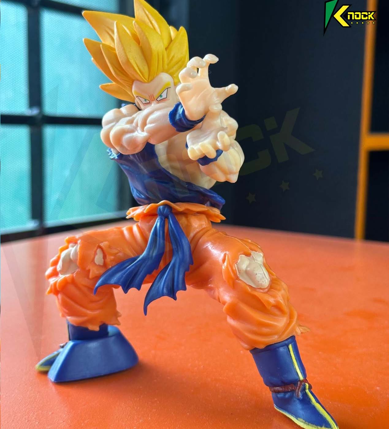Dragon Ball Z Super Saiyan Goku Kamehameha Figure