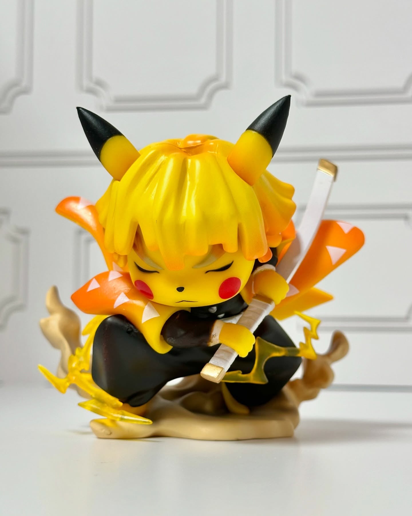 Demon Slayer Pikachu Zenitsu Cosplay Thunder Breathing Figure