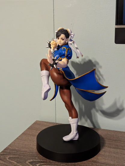 Street Fighter Chun-Li Combat Pose Figure