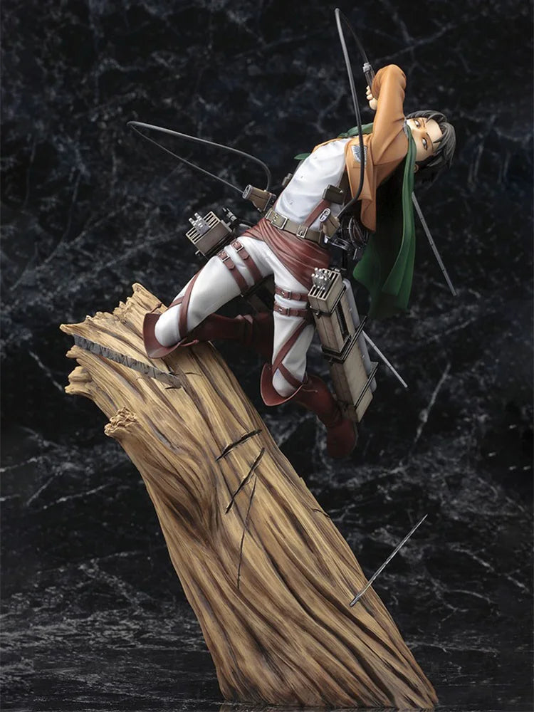 Attack on Titan Levi Ackerman Forest Combat Figure