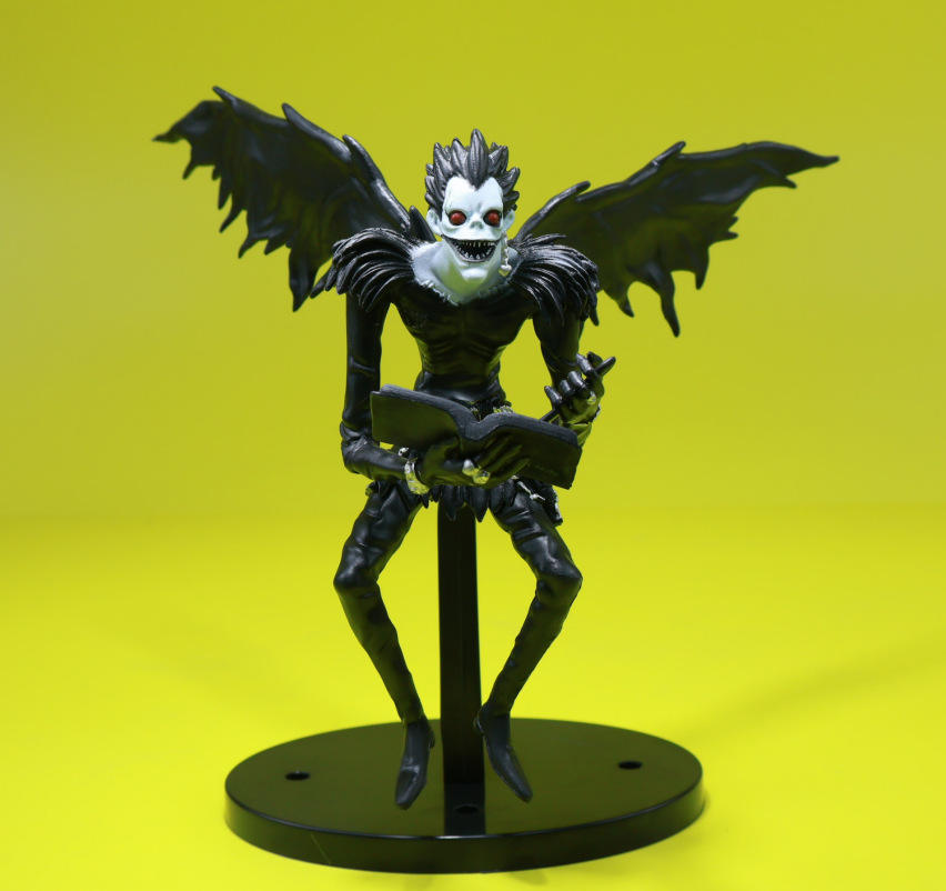 Death Note Ryuk Wings with Death Note Figure