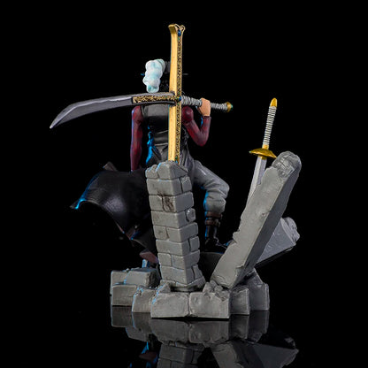 One Piece Dracule Mihawk Rocks Base Figure