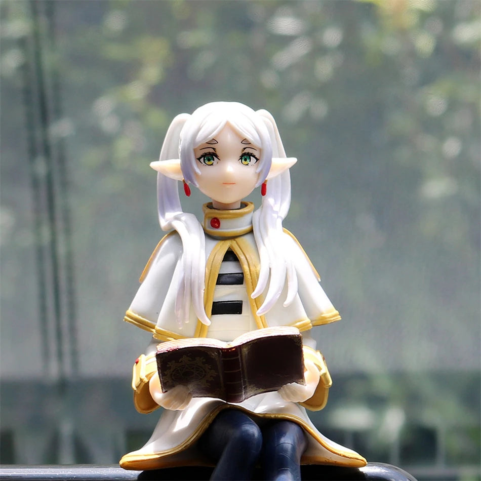 Frieren: Beyond Journey's End Frieren Reading Grimoire Sitting Collectible Figure
