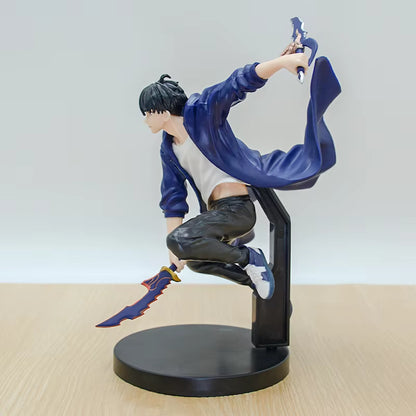 Solo Leveling Sung Jinwoo Dual Dagger Combat Figure