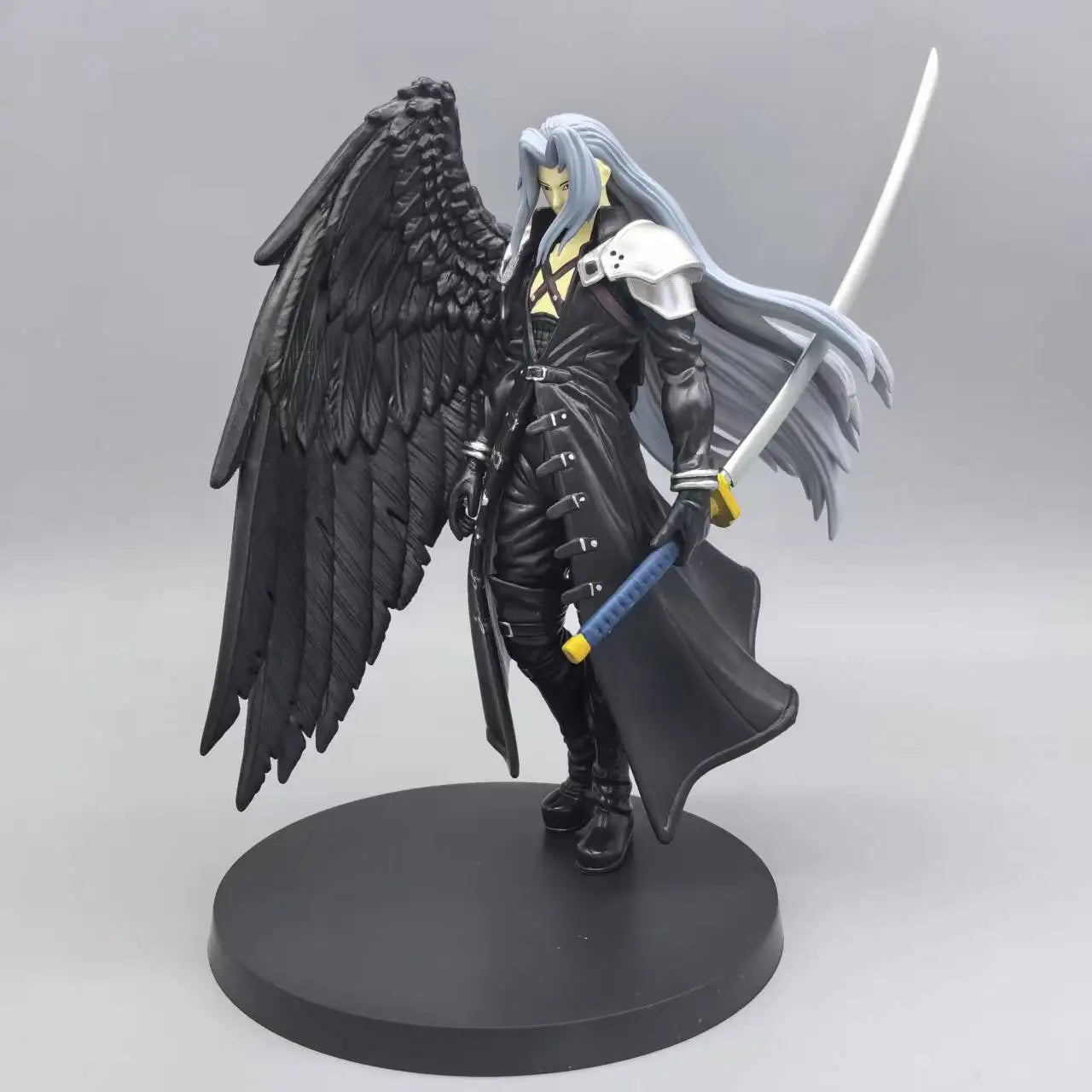Final Fantasy VII Sephiroth One-Winged Angel Figure