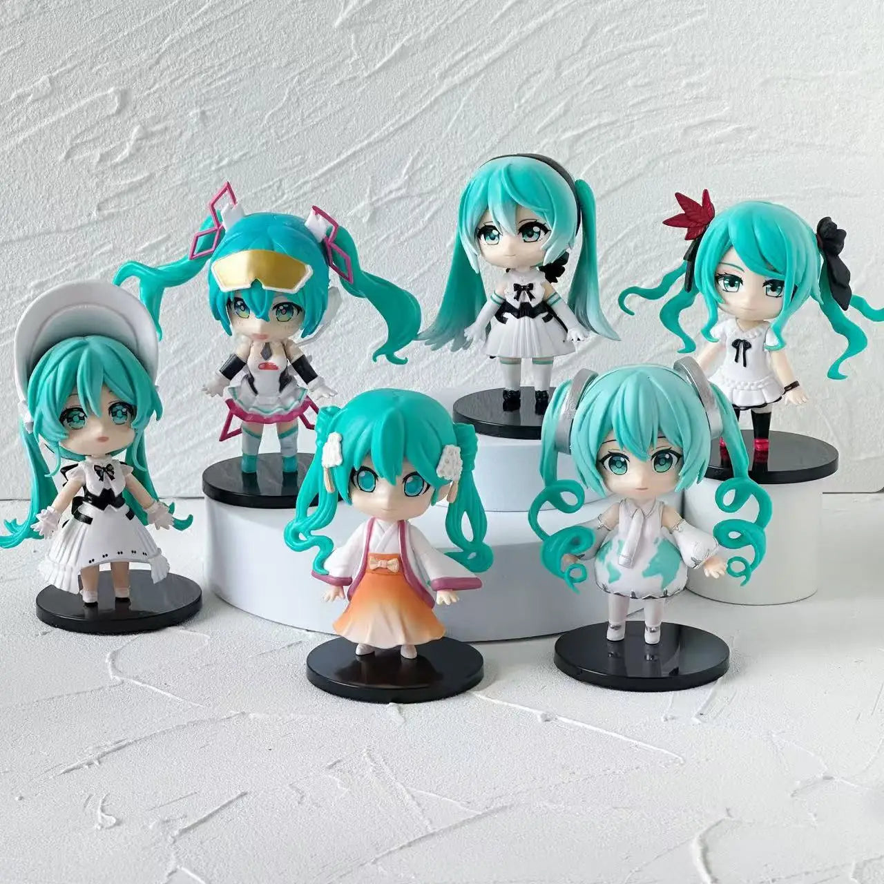 Vocaloid Hatsune Miku 6-Piece Chibi Figure Set