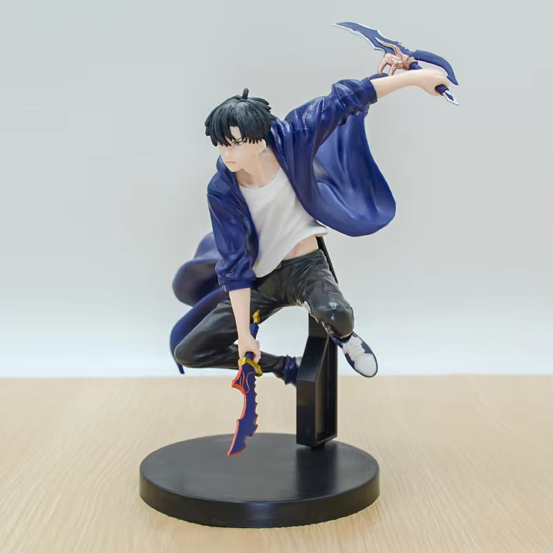 Solo Leveling Sung Jinwoo Dual Dagger Combat Figure