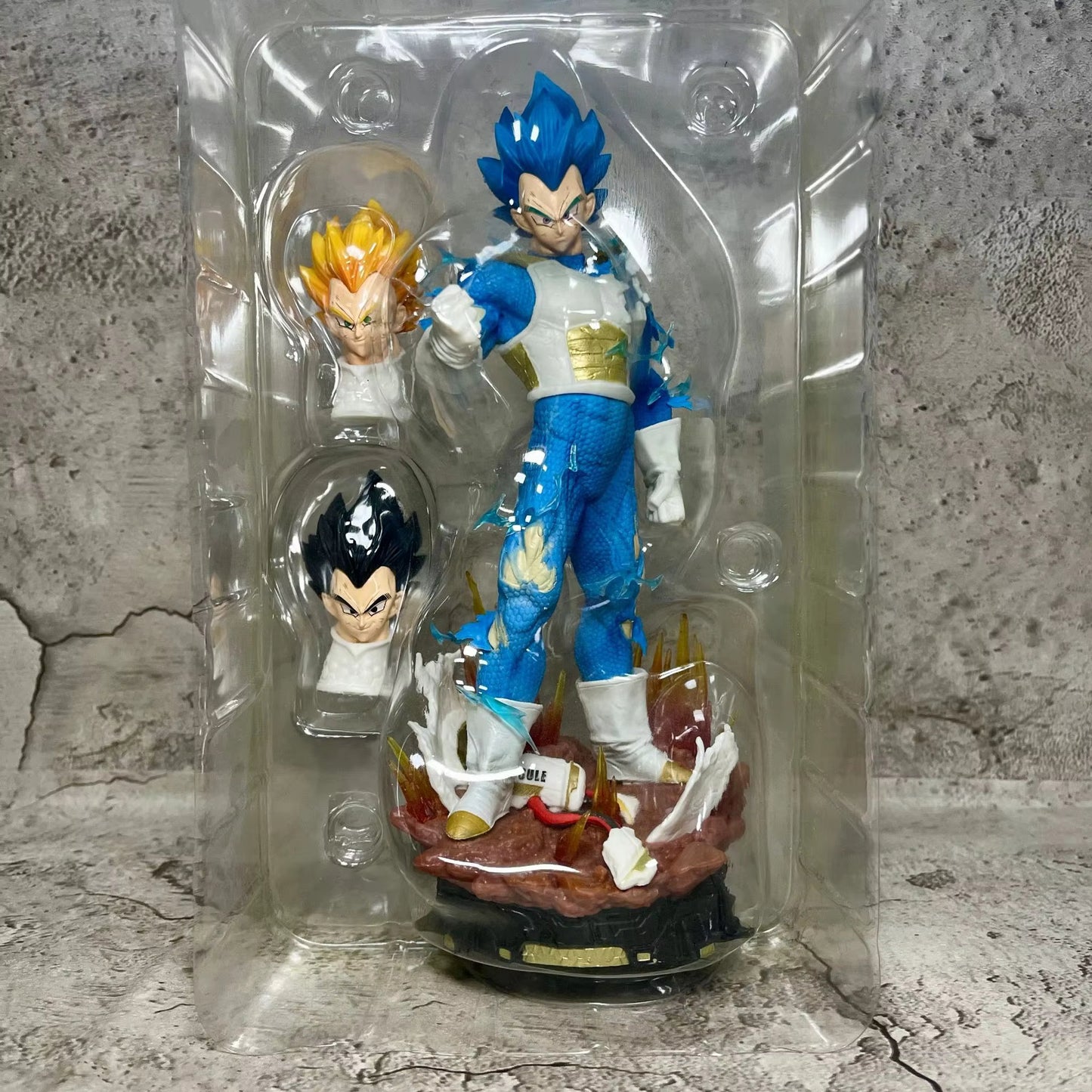 Dragon Ball Super Vegeta Battle Damaged Interchangeable Head Figure