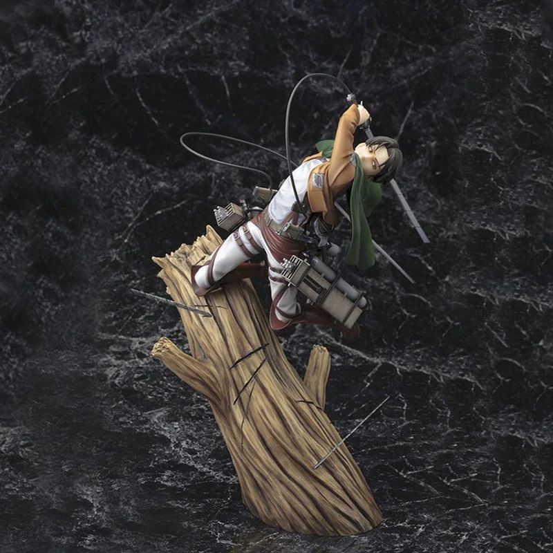 Attack on Titan Levi Ackerman Forest Combat Figure