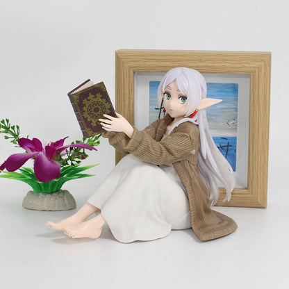 Frieren: Beyond Journey's End Frieren Cozy Cardigan Sitting Figure