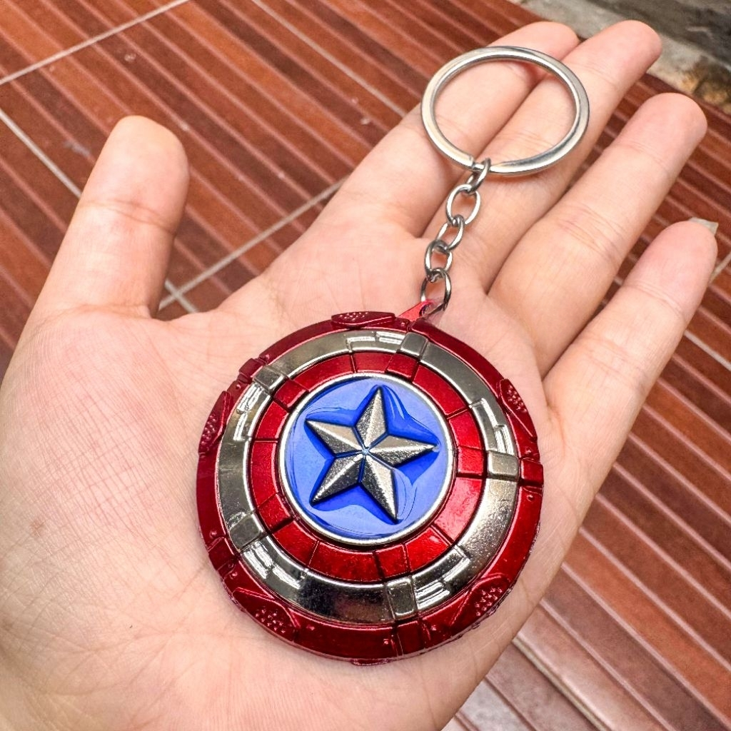 Marvel Captain America Shield Miniature Emblem Keychain