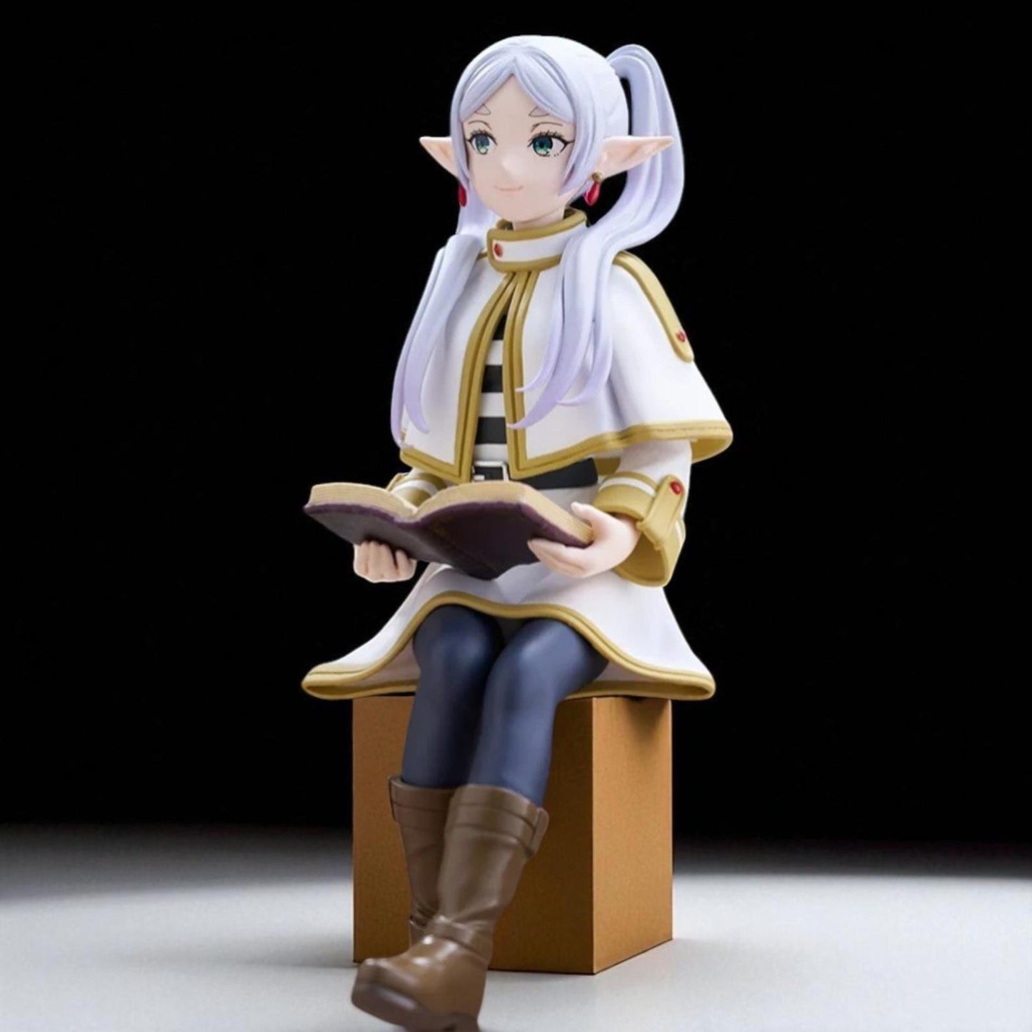 Frieren: Beyond Journey's End Frieren Reading Grimoire Sitting Collectible Figure