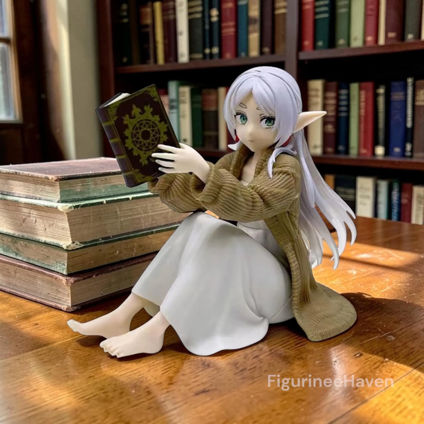 Frieren: Beyond Journey's End Frieren Cozy Cardigan Sitting Figure