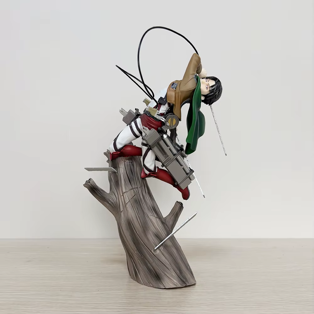 Attack on Titan Levi Ackerman Forest Combat Figure
