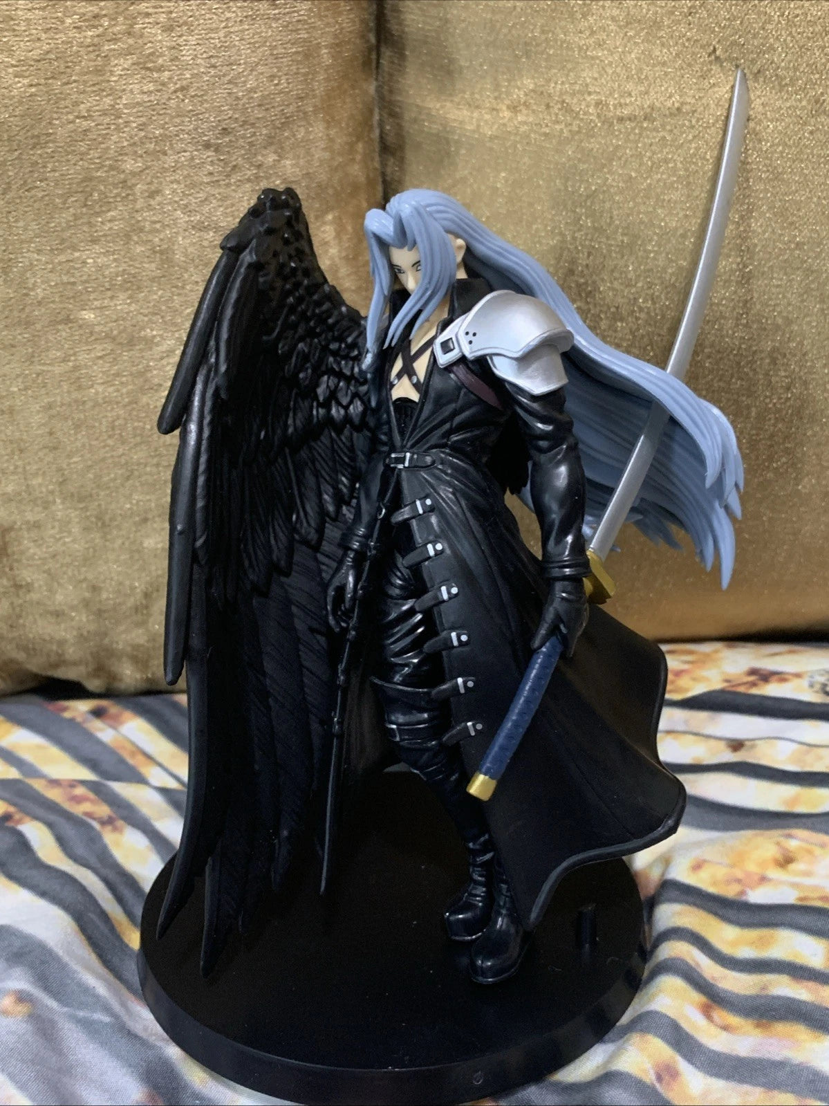 Final Fantasy VII Sephiroth One-Winged Angel Figure
