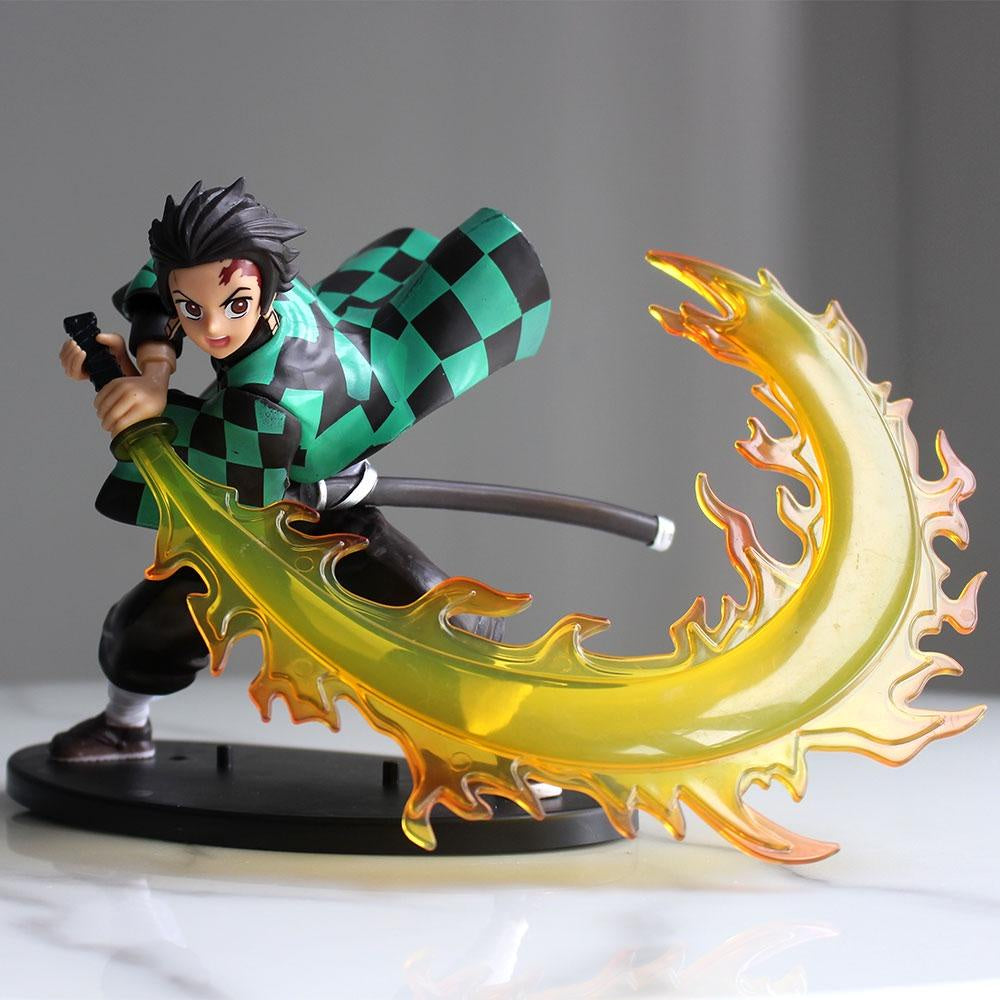 Demon Slayer Tanjiro Kamado Hinokami Kagura Flame Slash Collectible Figure