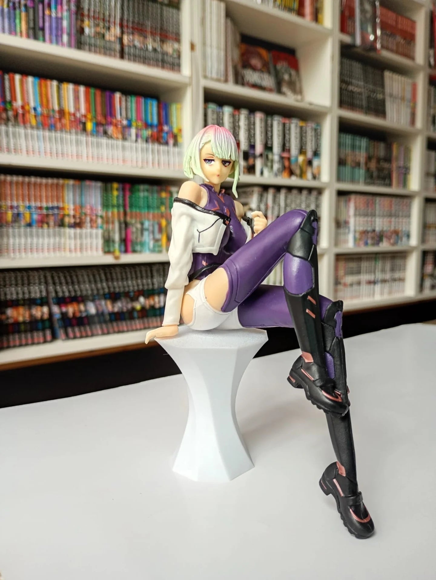 Cyberpunk: Edgerunners Lucy Sitting Pose Figure